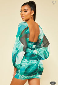 MUJER EMPODERADA DRESS IN GREEN